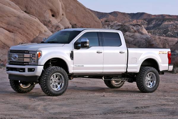 Fabtech - Fabtech 6" 4LINK SYS W/COILS & 2.25 DL RESI FRT AND DL RR SHKS 17-20 FORD F250/350 4WD D K2294DL