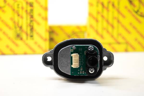 Morimoto - OE Replacement: BMW F35 (6-Pin)