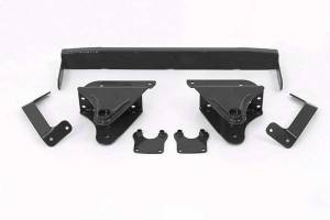 Fabtech 3.5" SPRING HANGER W/PERF SHKS 00-05 FORD EXCURSION 4WD GAS & DIESEL K2025
