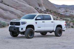 Fabtech 4" PERF SYS W/DLSS 2.5 C/Os & RR DLSS 2016-19 TOYOTA TUNDRA 4WD TRD PRO K7077DL