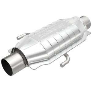 MagnaFlow Exhaust Products - MagnaFlow Exhaust Products Standard Grade Universal Catalytic Converter - 2.50in. 94026 - Image 2