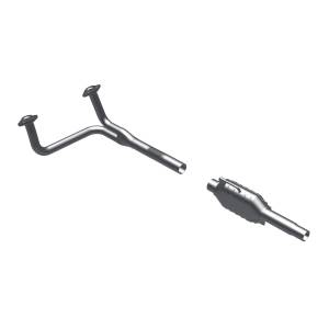 MagnaFlow Exhaust Products - MagnaFlow Exhaust Products Standard Grade Direct-Fit Catalytic Converter 93305 - Image 2