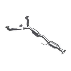 MagnaFlow Exhaust Products - MagnaFlow Exhaust Products Standard Grade Direct-Fit Catalytic Converter 93311 - Image 2