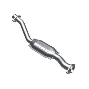 MagnaFlow Exhaust Products - MagnaFlow Exhaust Products Standard Grade Direct-Fit Catalytic Converter 23374 - Image 2