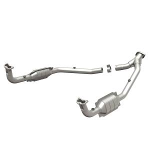 MagnaFlow Exhaust Products - MagnaFlow Exhaust Products HM Grade Direct-Fit Catalytic Converter 93690 - Image 2