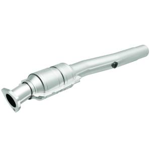 MagnaFlow Exhaust Products - MagnaFlow Exhaust Products HM Grade Direct-Fit Catalytic Converter 24028 - Image 2