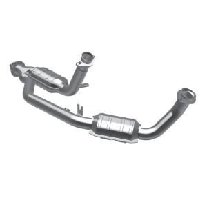 MagnaFlow Exhaust Products - MagnaFlow Exhaust Products California Direct-Fit Catalytic Converter 444034 - Image 2