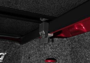 Extang - Extang Solid Fold 2.0 - 20-22 Silv/Sierra 2500HD/3500HD 6'9" w/out Factory Side Storage 83653 - Image 5