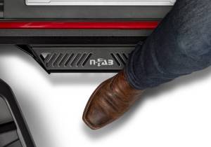 N-Fab - N-Fab Predator Pro - Cab Len (2 Steps) - 10-18 Ram 2500/3500/4500/5500 Mega - TX Blk PRD1090MC-TX - Image 5