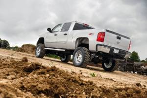 Rough Country - Rough Country 7.5in GM NTD Suspension Lift Kit; Vertex (11-19 2500HD/3500HD) 25350 - Image 2