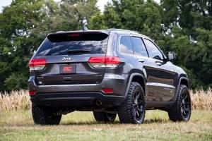 Rough Country - Rough Country Jeep 2.5in Coil Spring Lift Kit (11-15 Grand Cherokee WK2) 91130 - Image 3